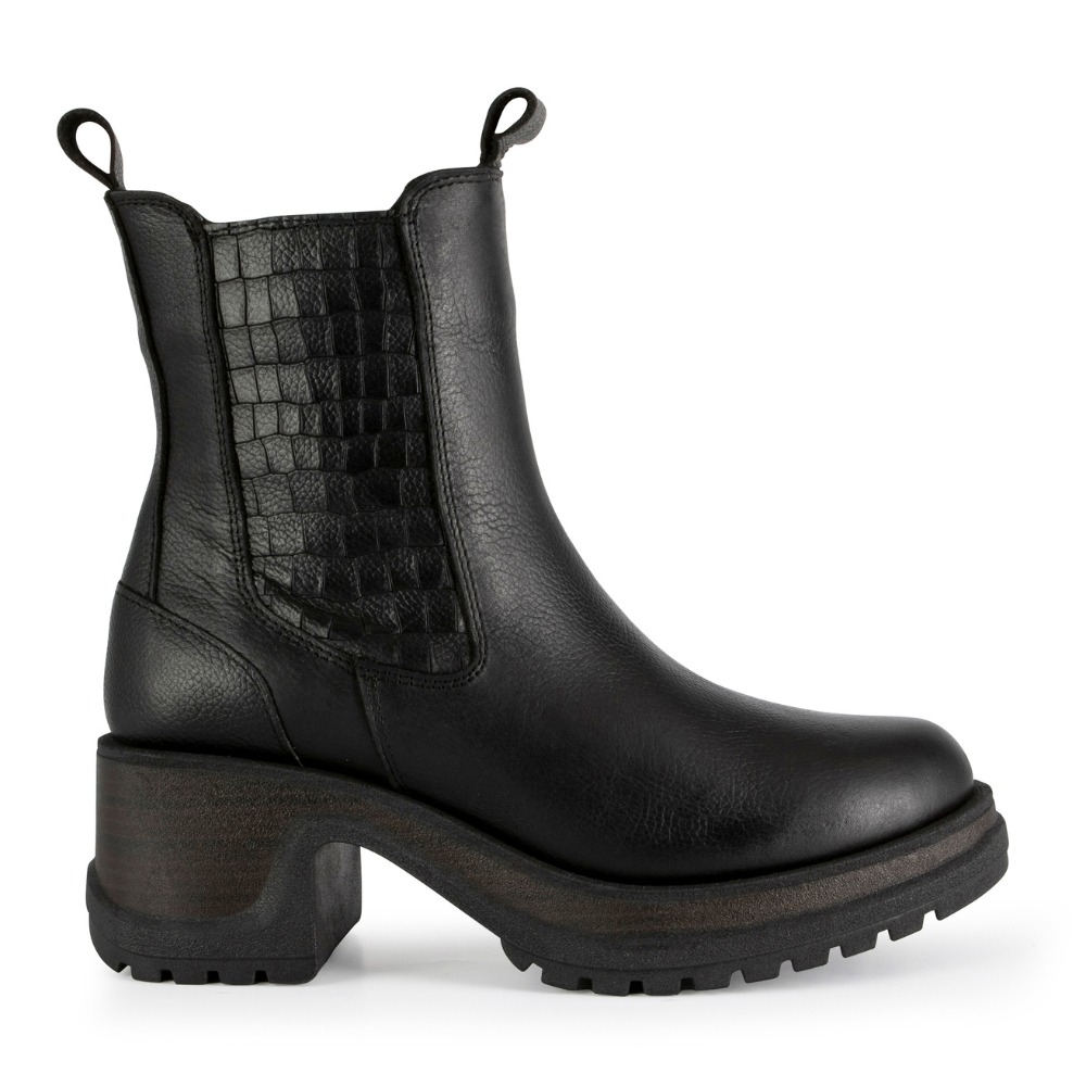 Stride Footwear - Paula Urban 22-1338 Black